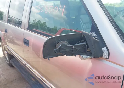 1999 GMC Suburban 2500 Sl z USA, uszkodzony, nr VIN 3GKGK26J2XG505570